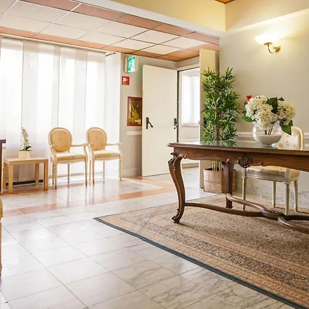 Hotell Concord 4*